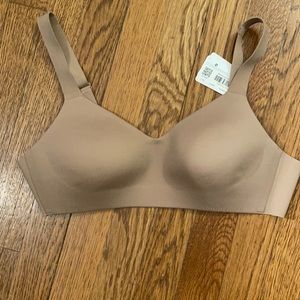 Lululemon bra - Nude